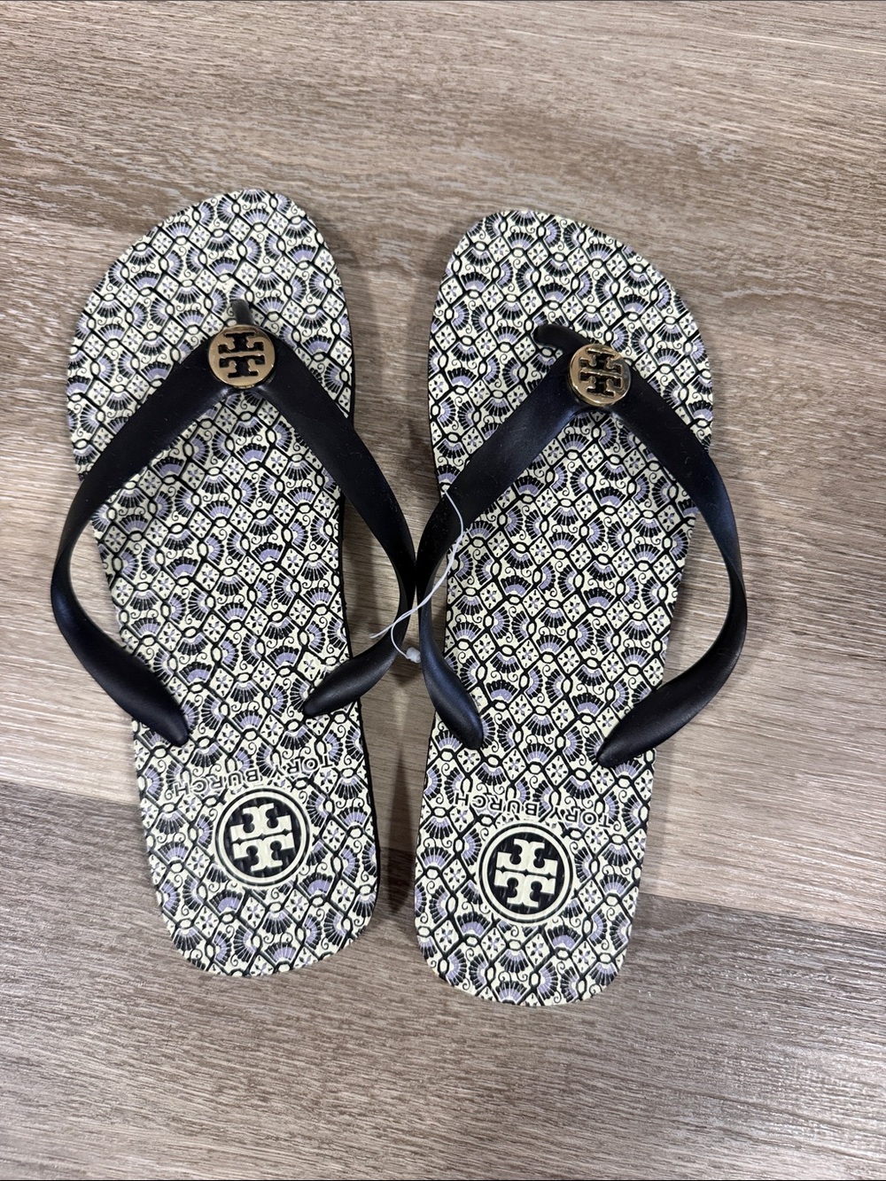 🆕 Tory Burch Black Strappy Logo Patterned Flip Flops